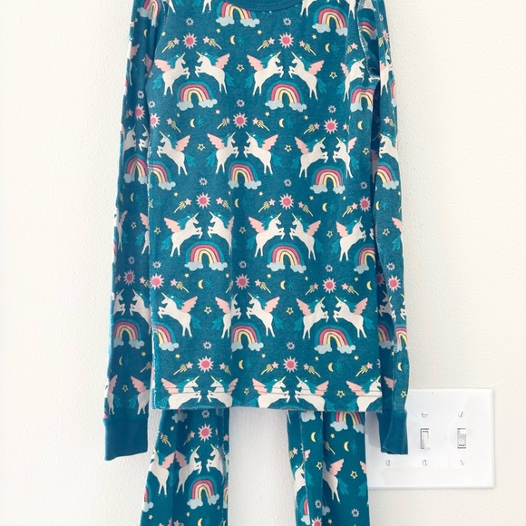 Hanna Andersson Blue Unicorn and Rainbow Pajama Set - Picture 1 of 4